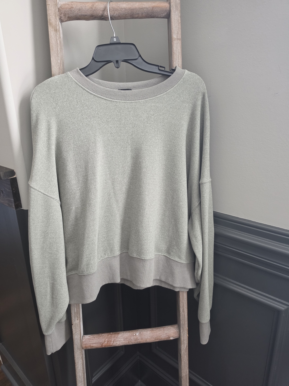 BKE Everyday Relaxed Crewneck Sweater in Sage Green